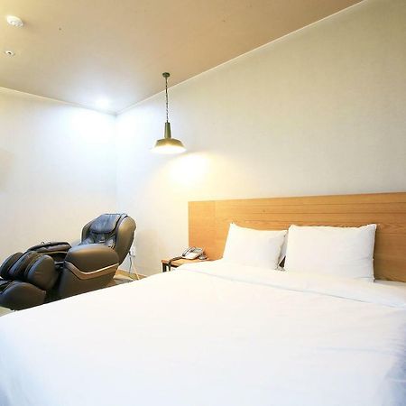 A7 Hotel Suwon Exterior photo