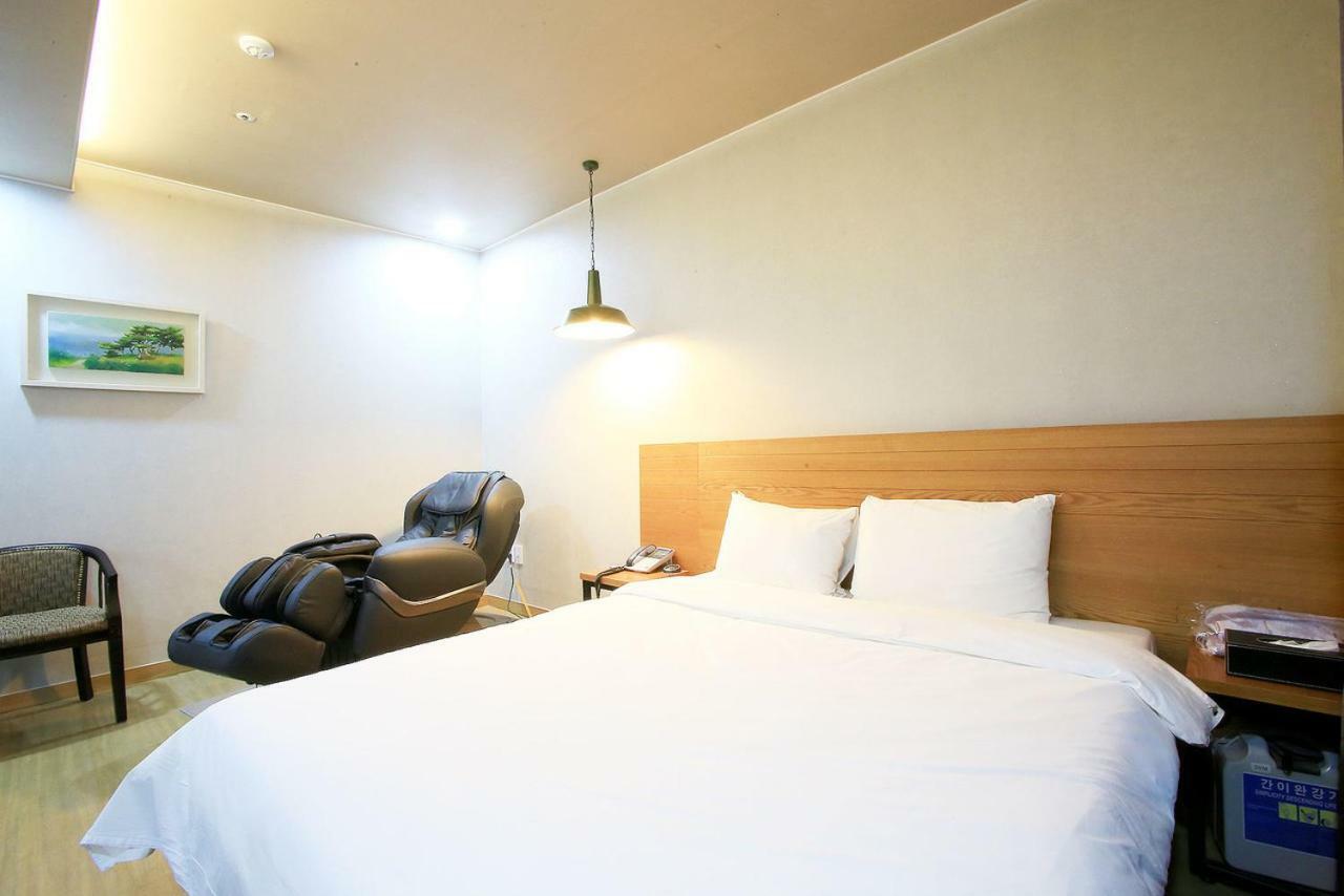 A7 Hotel Suwon Exterior photo