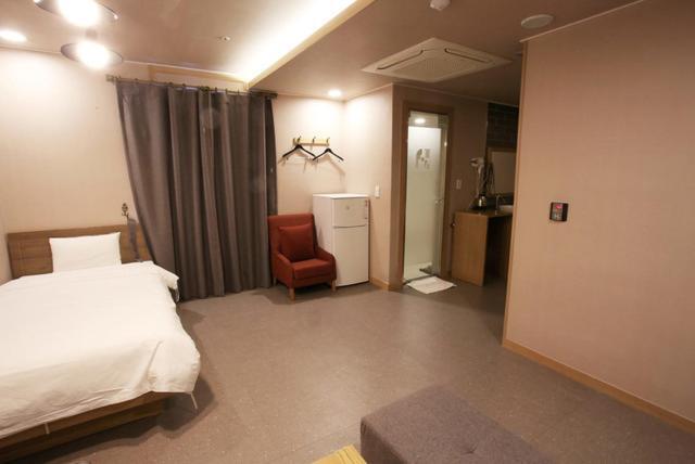 A7 Hotel Suwon Exterior photo