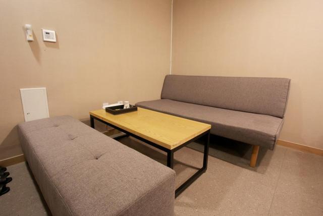 A7 Hotel Suwon Exterior photo